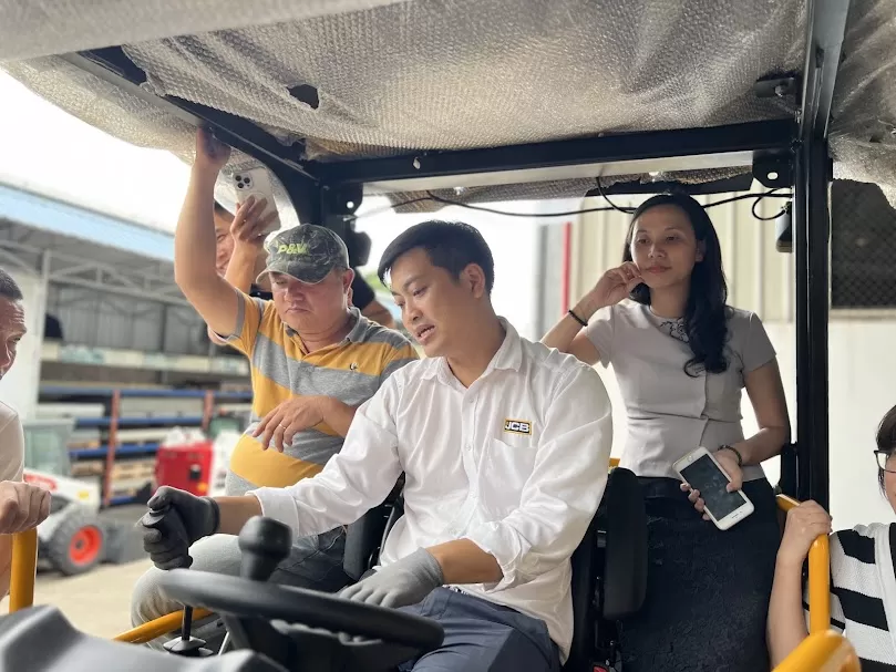 Kỹ sư JCB tại Việt Nam