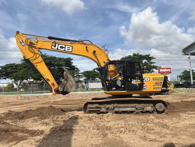 Đồng Lợi – Đại lý JCB Việt Nam tham quan & đào tạo tại đại lý JCB Cambodia