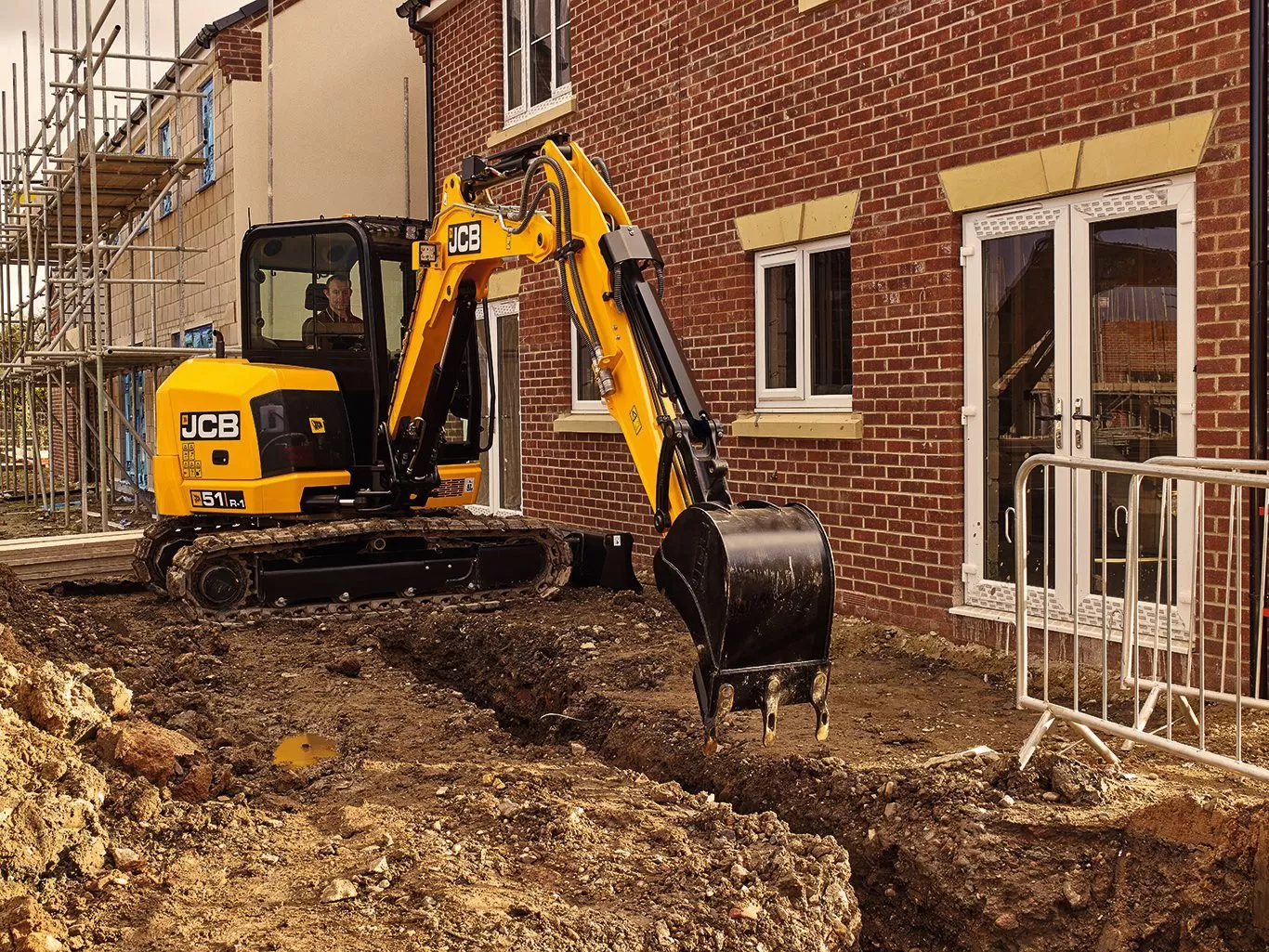 Máy xúc đào mini JCB 51R