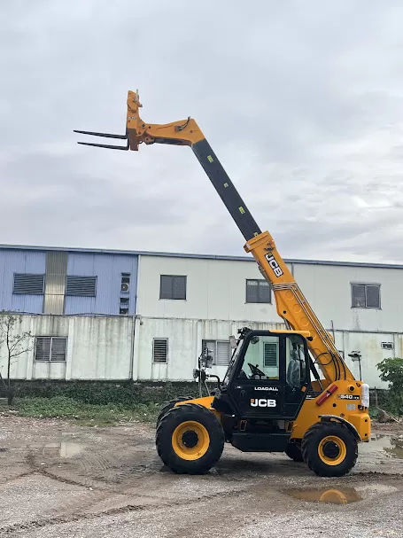 Giải pháp vun đống vật liệu hiệu quả trong nhà máy sản xuất thực phẩm và thức ăn chăn nuôi