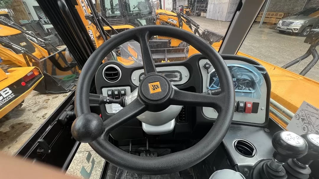 Cập nhật hàng mới: Telehandler JCB 540-70 sẵn sàng bàn giao