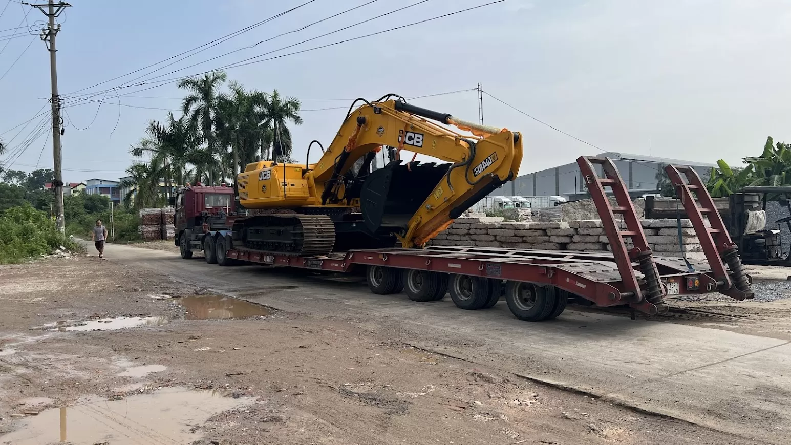 Máy xúc đào bánh xích JCB345NXT