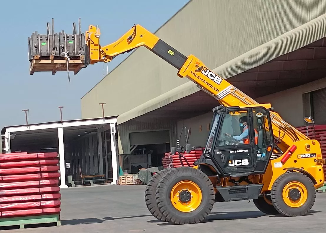 Giới thiệu xe nâng cần dài JCB 540-70