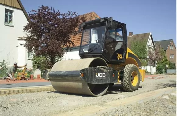 Xe lu rung JCB VM200D