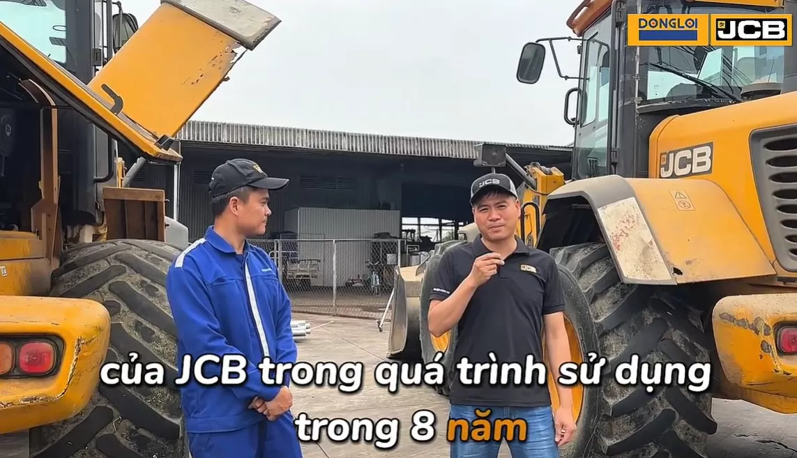 Khách hàng nói gì sau gần 10 năm sử dụng máy xúc lật JCB?