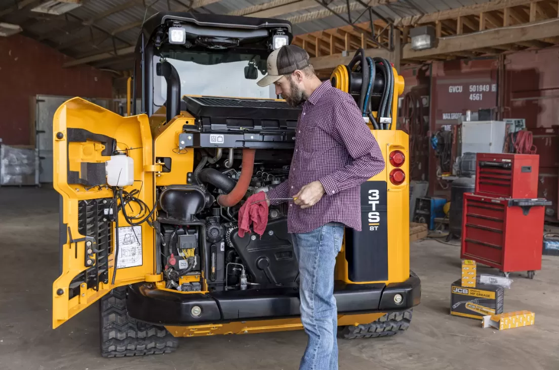 DỊCH VỤ TẠI CHỖ CHO KHÁCH HÀNG SỬ DỤNG MÁY JCB – ĐỒNG LỢI