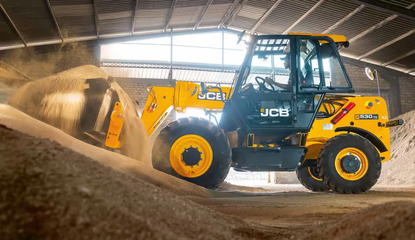 Xe nâng cần dài đa năng JCB 530-70